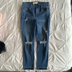 Trendy Garage Ripped Jeans